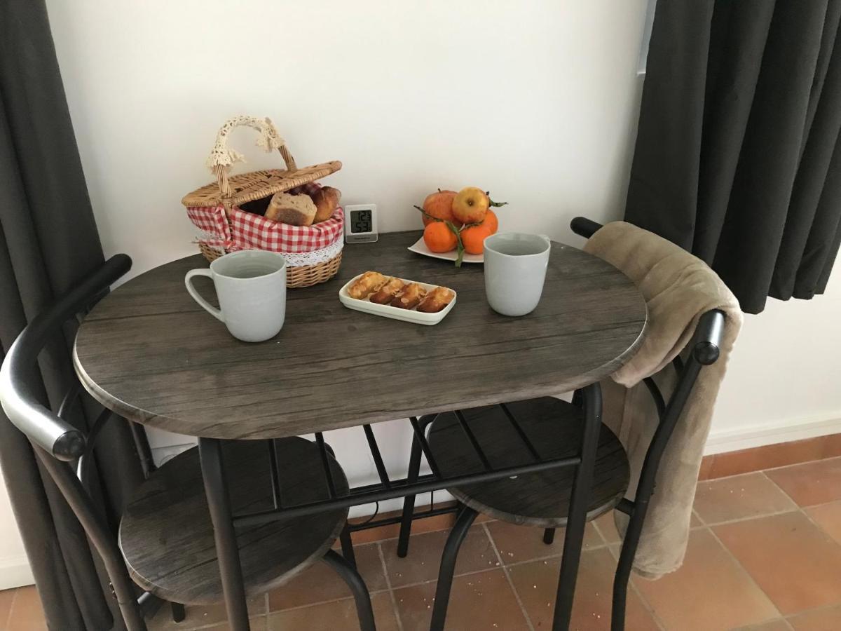 Apres La Pluie Hotell Campigneulles-les-Petites Exteriör bild